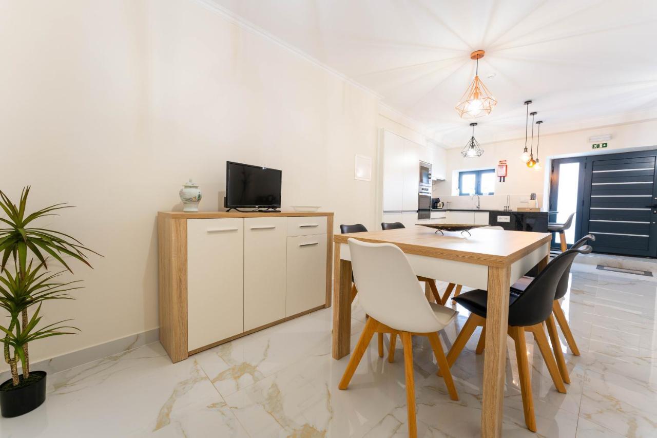Flh Santa Cruz Triplex With Terrace